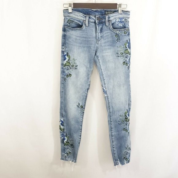 Blank Nyc Floral Embroidered Raw Hem Skinny Jeans - Picture 2 of 7